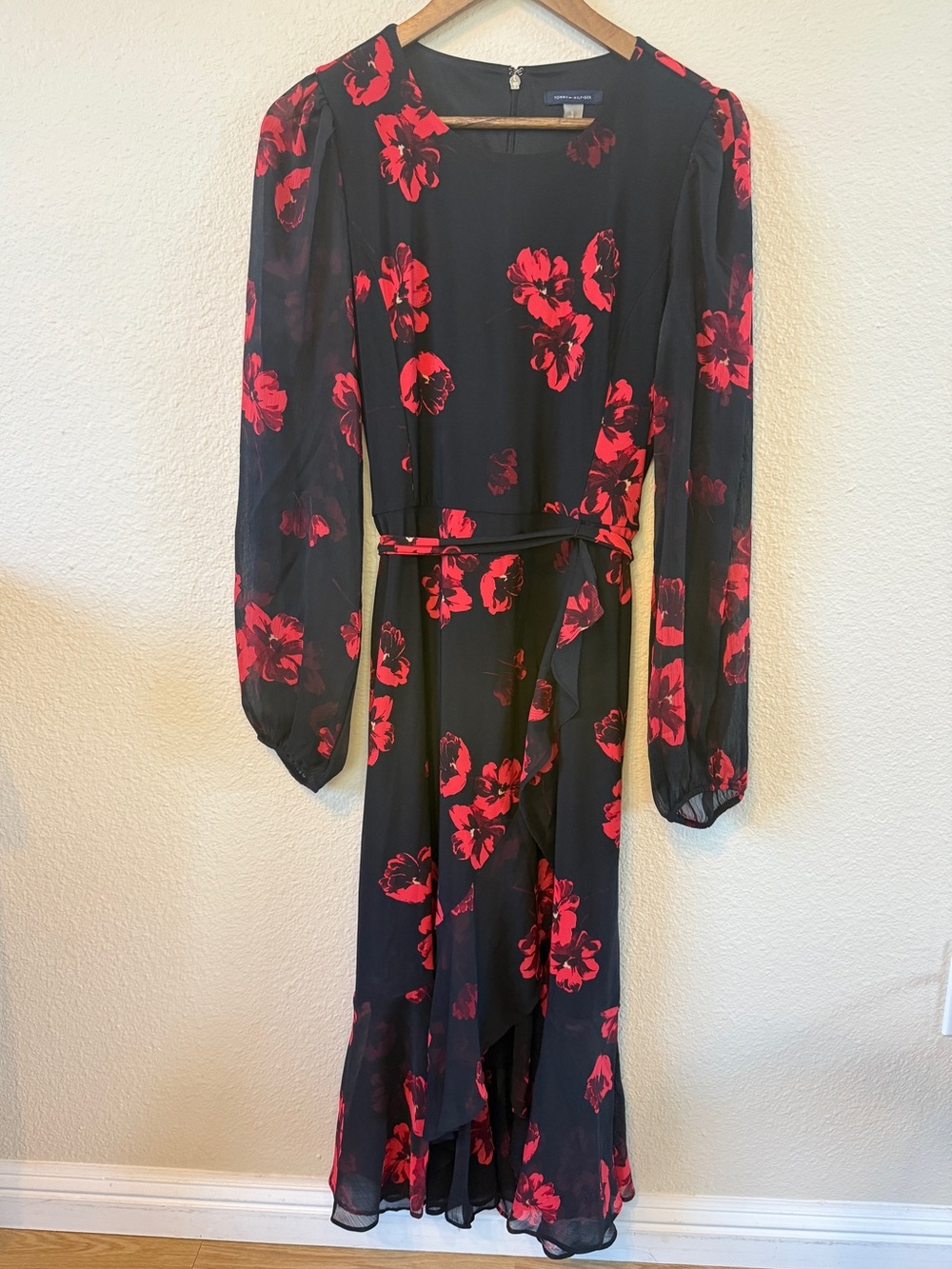 Tommy Hilfiger - Chiffon Black and Red Floral Print Midi Montreux Dress, Size 10 - Picture 2 of 16